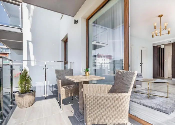 شقة Osiedle Bursztynowe Iii By Renters *